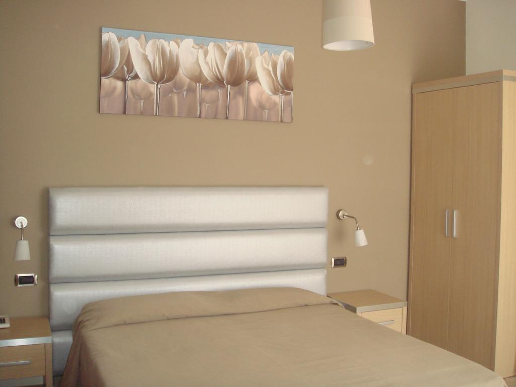 Hotel Florence San Benedetto del Tronto Quarto foto
